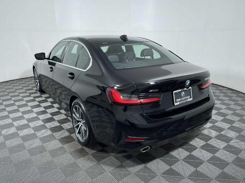 2022 BMW 330 i xDrive