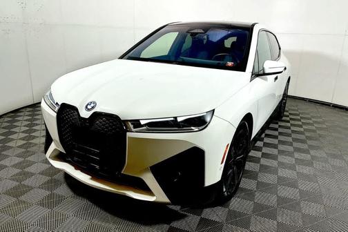 2023 BMW iX M60