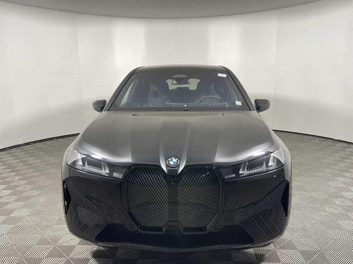2026 BMW iX xDrive60