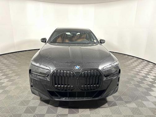 2026 BMW 760 760i xDrive