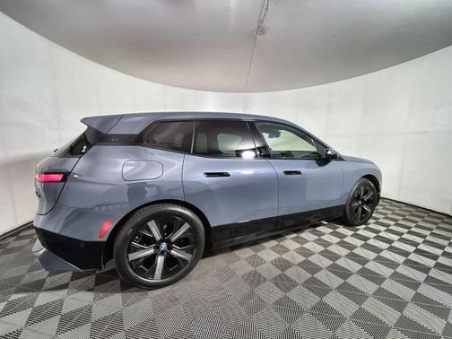 2023 BMW iX M60