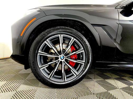 2023 BMW X6 xDrive40i
