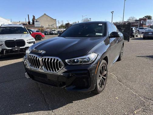 2023 BMW X6 xDrive40i