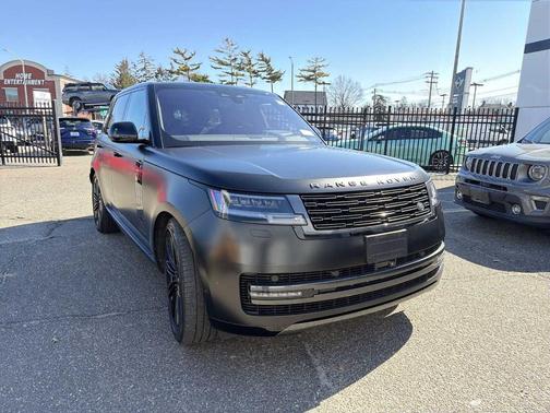 Santorini Black 2023 Land Rover Range Rover P400 SE