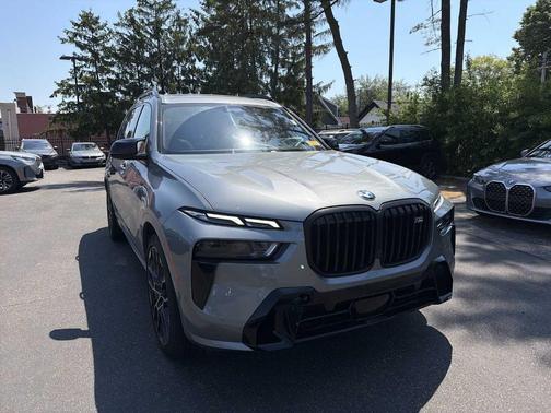 Gray Metallic 2024 BMW X7 M60i