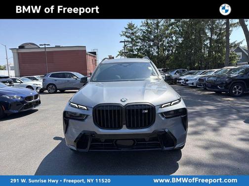 Gray Metallic 2024 BMW X7 M60i