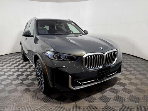 Gray Metallic 2026 BMW X5 xDrive40i