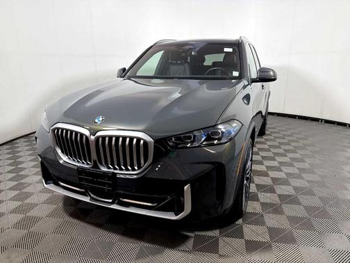 Gray Metallic 2026 BMW X5 xDrive40i