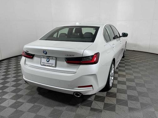 2025 BMW 330 i xDrive