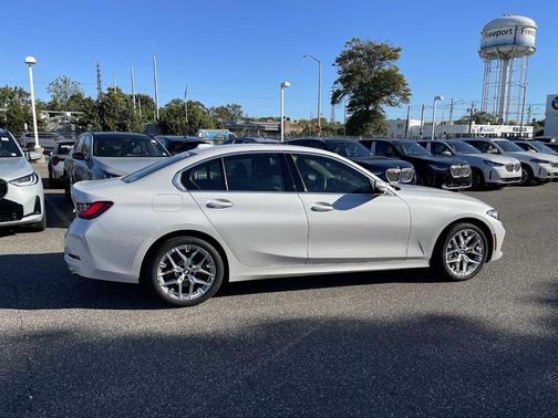 2025 BMW 330 i xDrive
