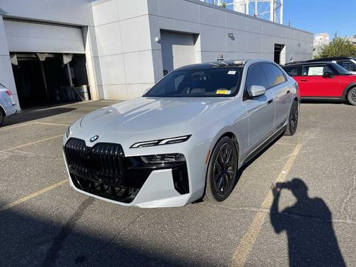 2023 BMW 760 760i xDrive