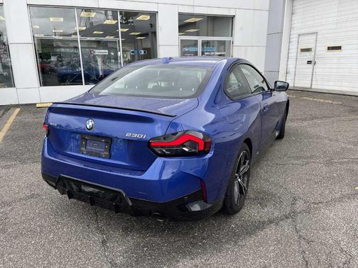 2024 BMW 230 i xDrive