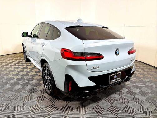 Gray Metallic 2024 BMW X4 xDrive30i