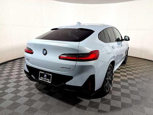 Gray Metallic 2024 BMW X4 xDrive30i
