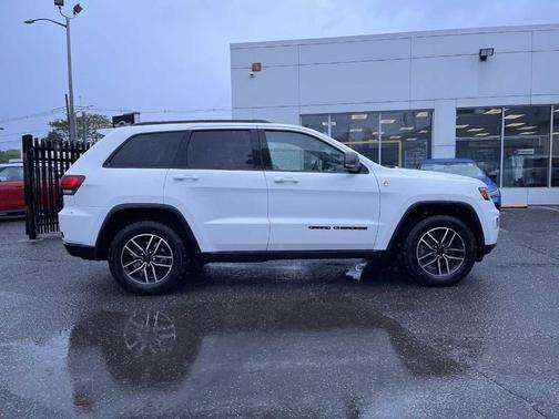 2021 Jeep Grand Cherokee Trailhawk