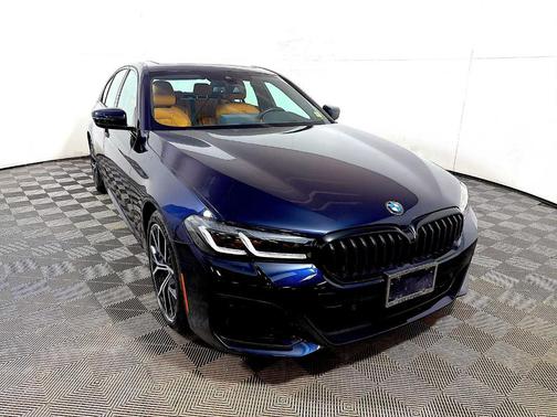 Carbon Black Metallic 2023 BMW 540 i xDrive