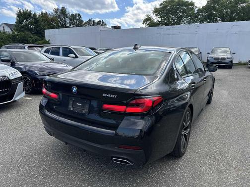 Black Sapphire Metallic 2023 BMW 540 i xDrive