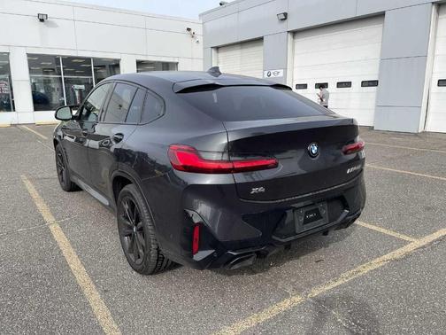 2025 BMW X4 M40i
