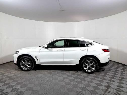 2022 BMW X4 xDrive30i