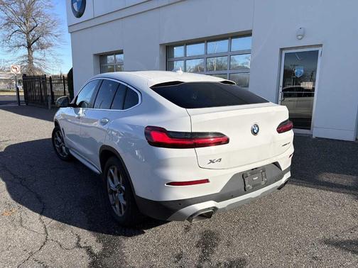 2022 BMW X4 xDrive30i