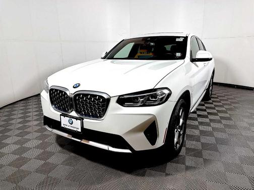 2022 BMW X4 xDrive30i