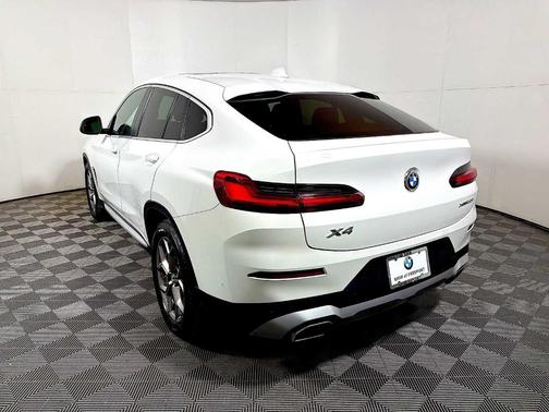 2022 BMW X4 xDrive30i