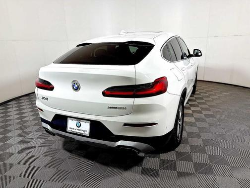 2022 BMW X4 xDrive30i