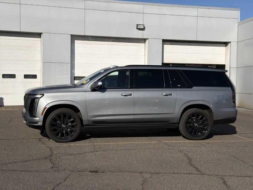 2025 Cadillac Escalade ESV Sport Platinum