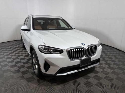 Mineral White Metallic 2024 BMW X3 xDrive30i