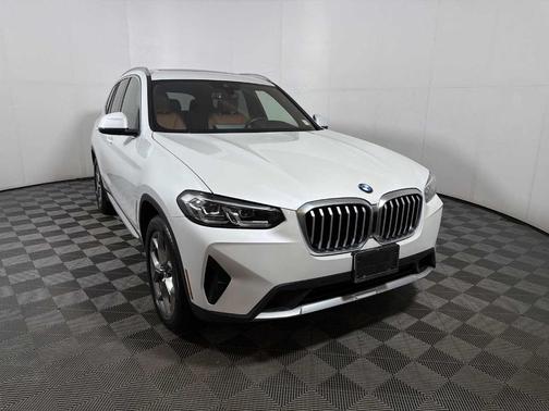 Mineral White Metallic 2024 BMW X3 xDrive30i
