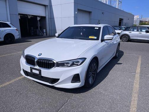 2023 BMW 330 i xDrive