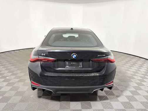 Black Sapphire Metallic 2026 BMW i4 Gran Coupe xDrive40