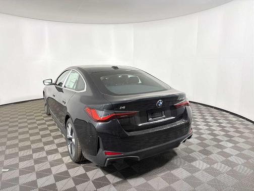 Black Sapphire Metallic 2026 BMW i4 Gran Coupe xDrive40