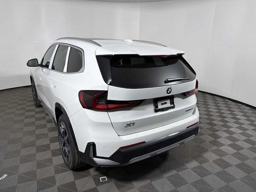 Alpine White 2026 BMW X1 xDrive28i