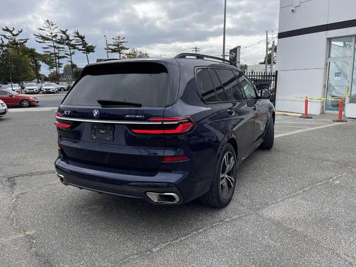 2023 BMW X7 xDrive40i