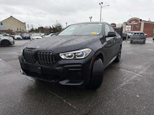 2023 BMW X6 xDrive40i