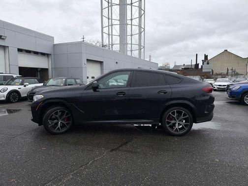 2023 BMW X6 xDrive40i