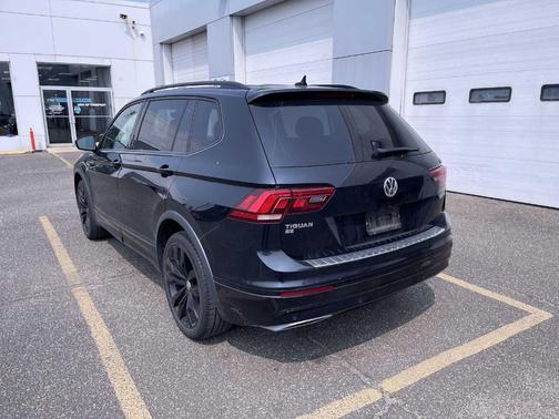2021 Volkswagen Tiguan 2.0T SE R-Line Black