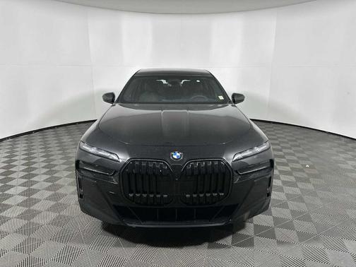 2026 BMW 760 760i xDrive