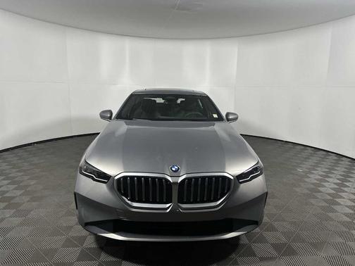2026 BMW 530 i xDrive