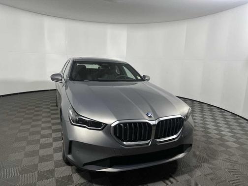 2026 BMW 530 i xDrive