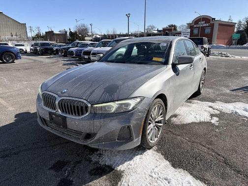 2023 BMW 330 i xDrive