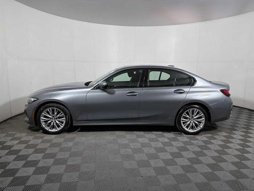 2023 BMW 330 i xDrive