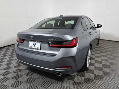 2023 BMW 330 i xDrive