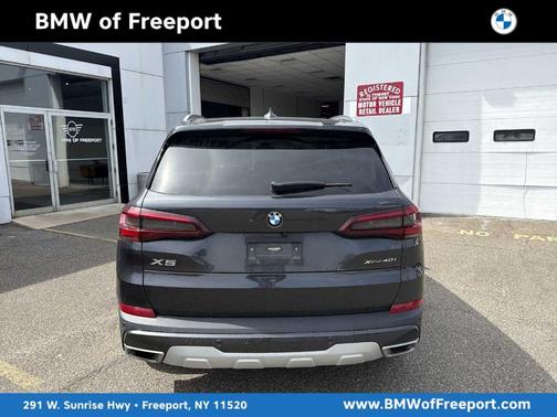 Dark Graphite Metallic 2023 BMW X5 xDrive40i