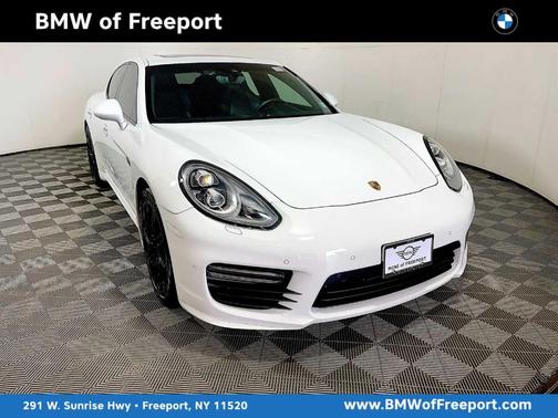 2015 Porsche Panamera GTS