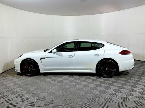 2015 Porsche Panamera GTS