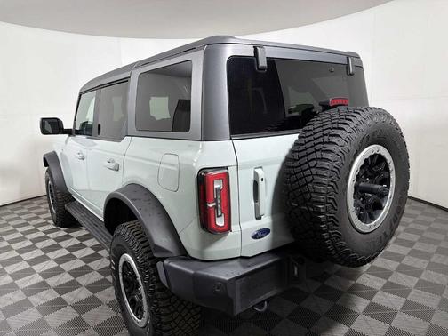 Cactus Green / Gray 2022 Ford Bronco Outer Banks