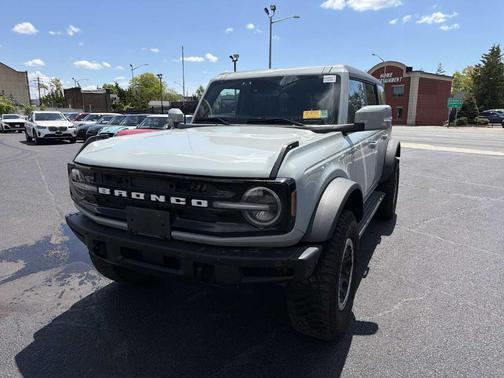 Cactus Green / Gray 2022 Ford Bronco Outer Banks