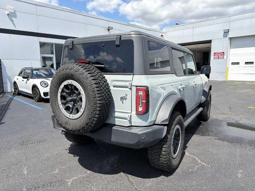 Cactus Green / Gray 2022 Ford Bronco Outer Banks